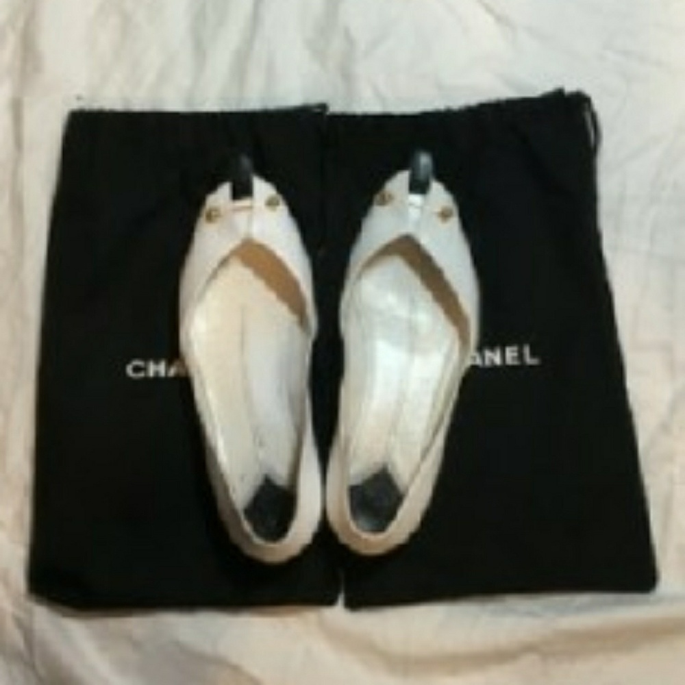 Chanel Black & White Tuxedo Flats w/ Gold CC Logo